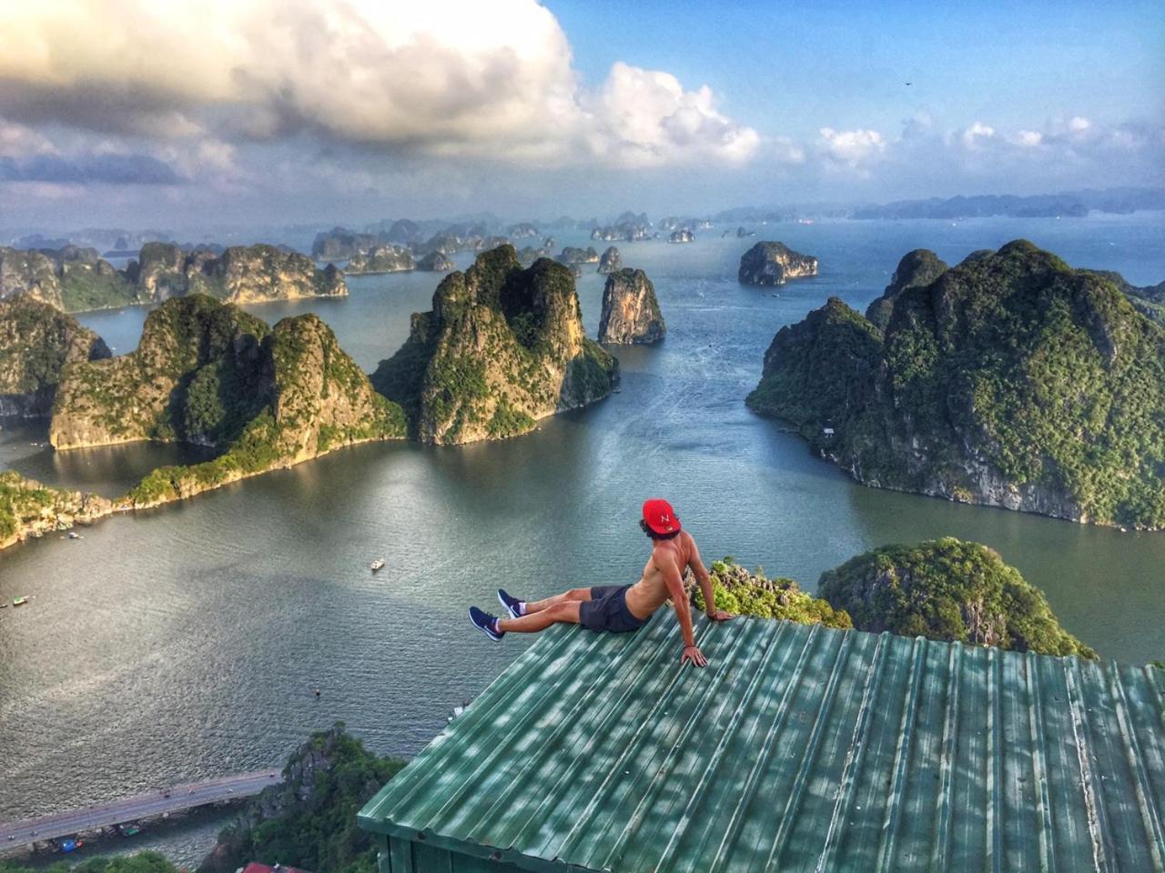 Zo Brother Ha Long Hostel Bagian luar foto